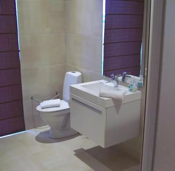 پانسیون Beach Guesthouse Lenkas