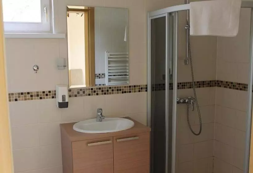 پانسیون Beach Guesthouse Lenkas