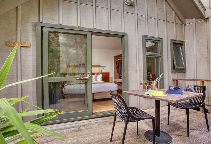 אתר נופש Awaroa Lodge