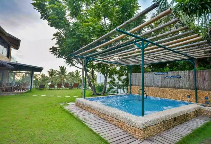 Lomakeskus Ralph S Place