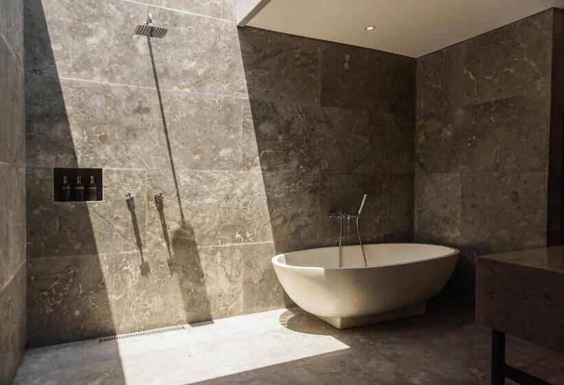 Курорт Sanglung Villas & Suites