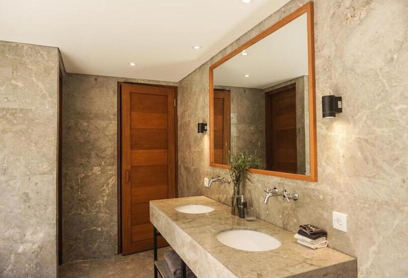 Курорт Sanglung Villas & Suites