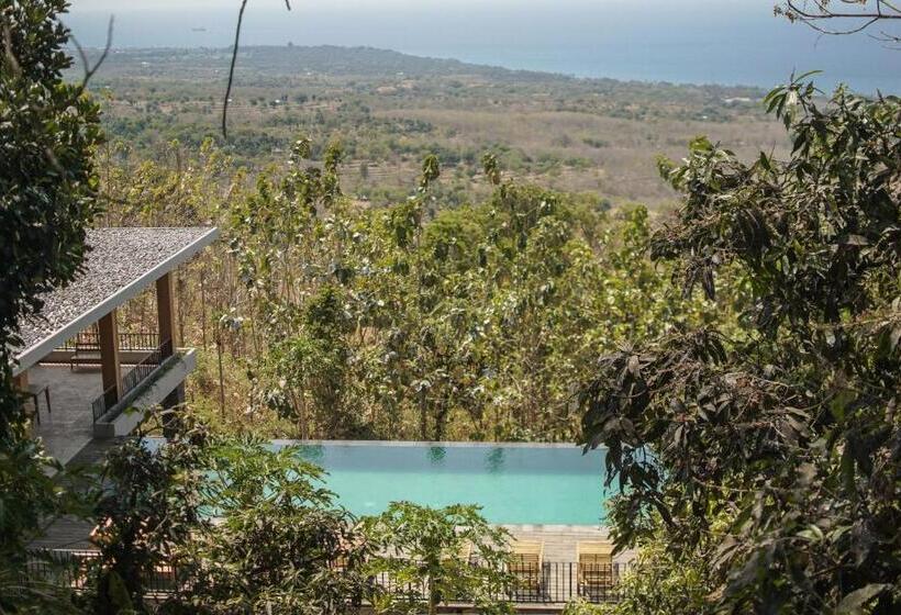 Курорт Sanglung Villas & Suites