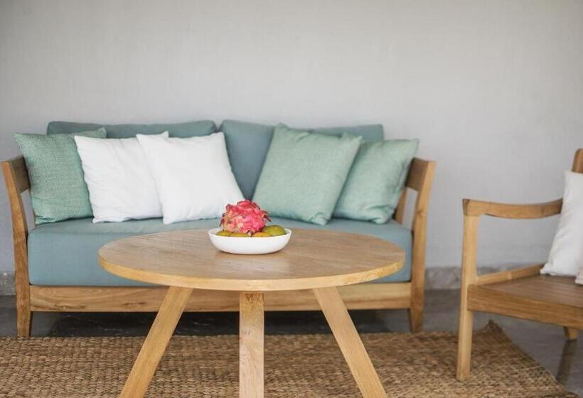 Курорт Sanglung Villas & Suites