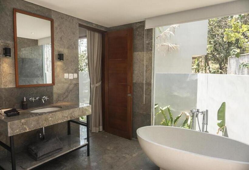 Курорт Sanglung Villas & Suites