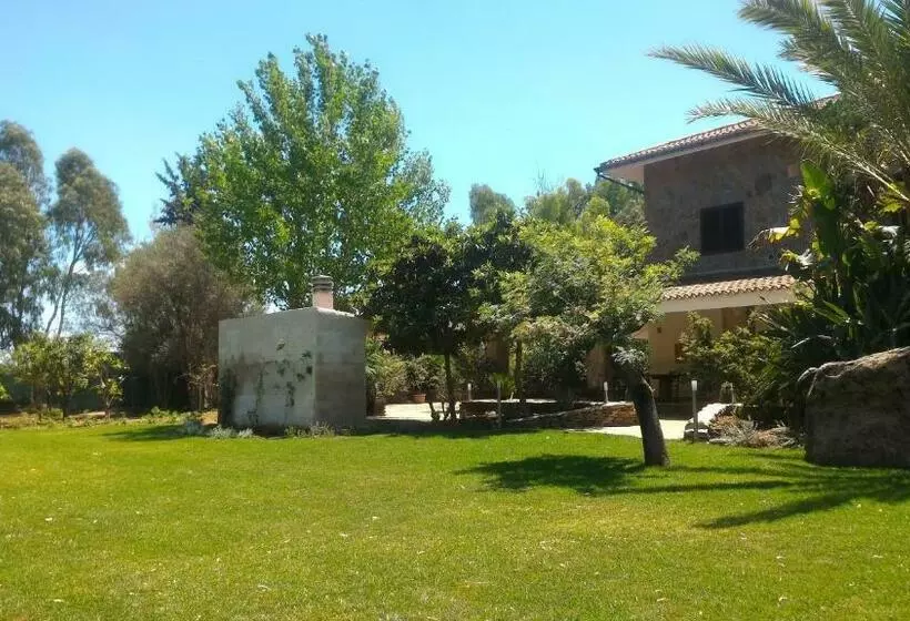 تختخواب و صبحانه Villa Canu