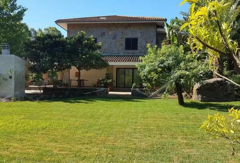 تختخواب و صبحانه Villa Canu