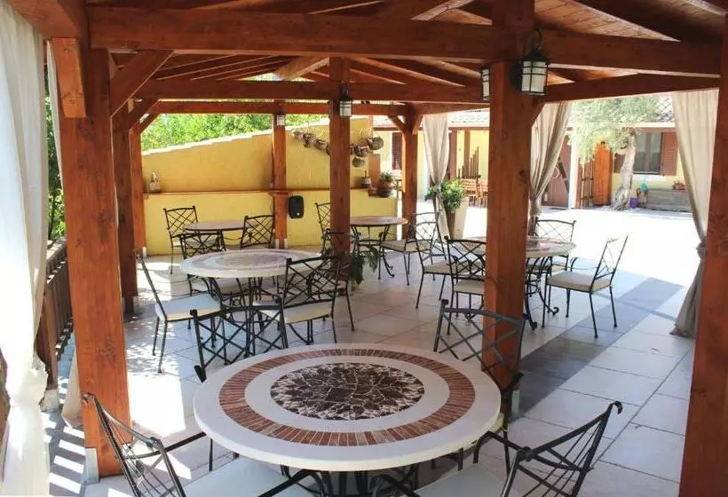 تختخواب و صبحانه Villa La Vigna