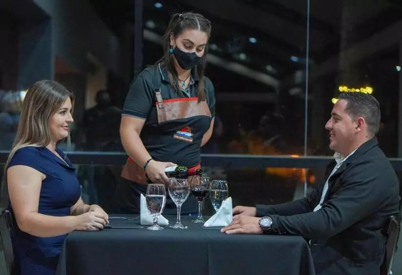 Hotelli Puerto San Luis