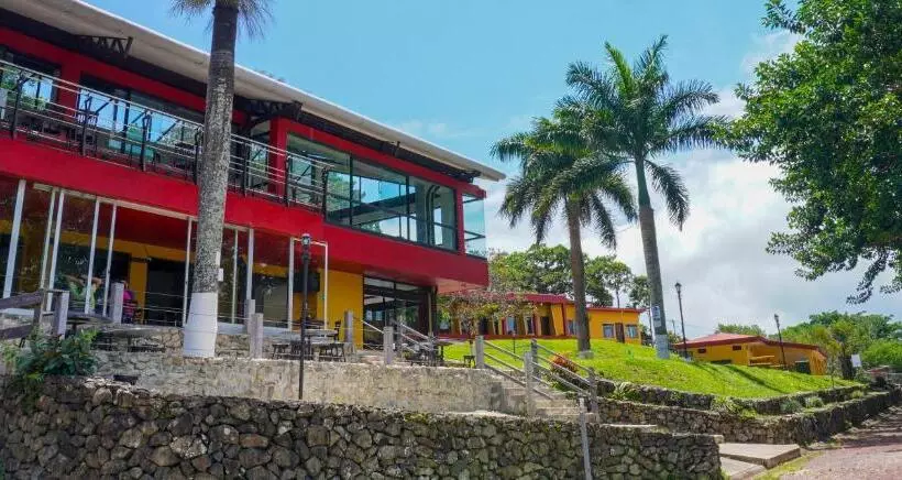 Hotelli Puerto San Luis