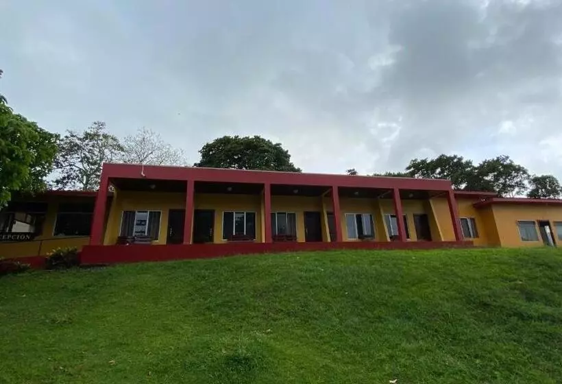 Hotelli Puerto San Luis