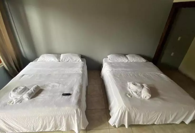 Hotelli Puerto San Luis