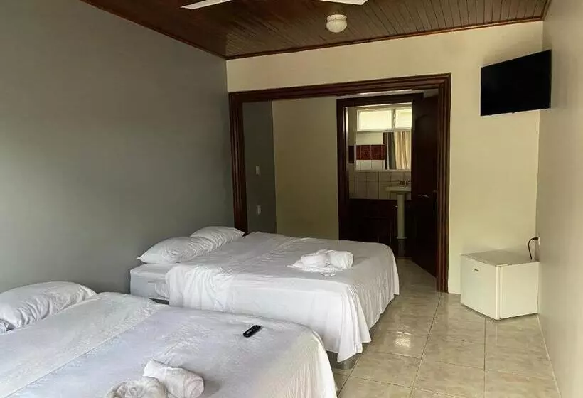 Hotelli Puerto San Luis