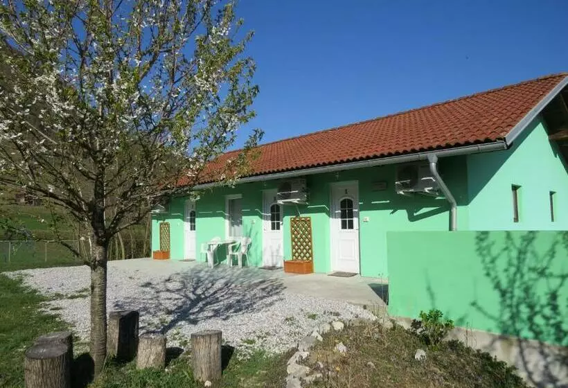 پانسیون Apartma Patricija   Cozy Apartments