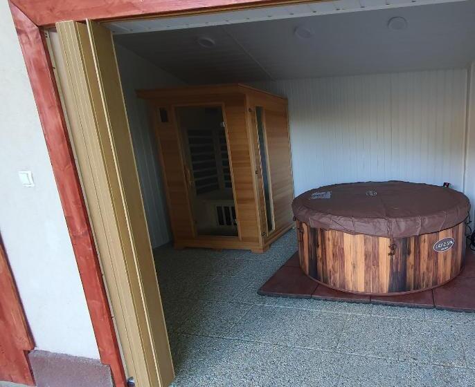 ペンション Ilona Vendégház Dinnyés