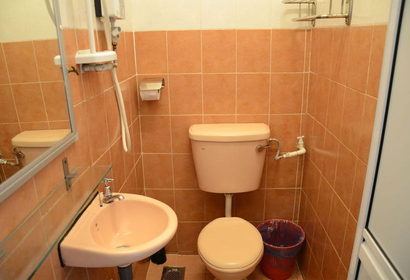 Общежитие Father S Guest House