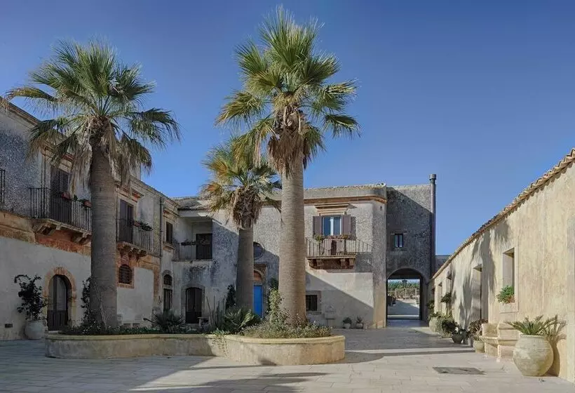 צימר Borgo Del Carato