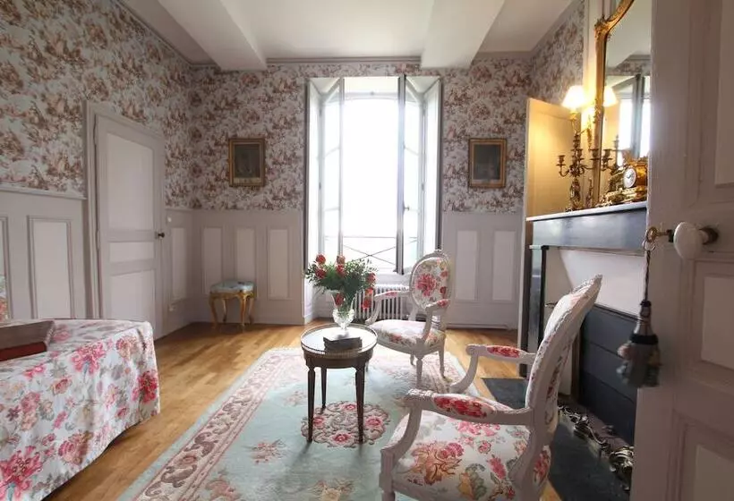 민박 Chateau De Chantore