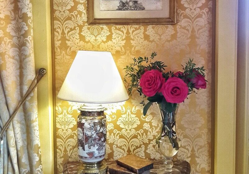 مبيت وإفطار Chateau De Chantore