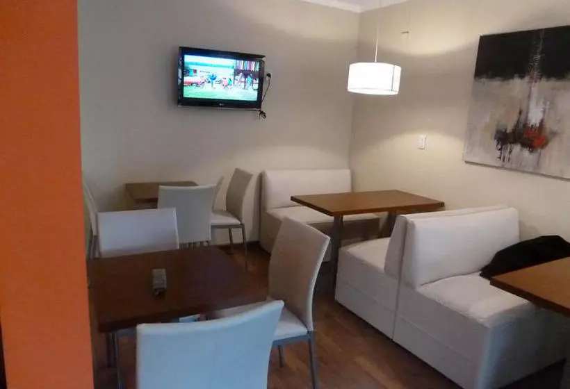 Hotelli Apart Costa Rivera