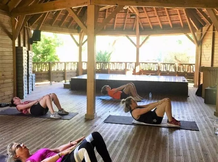 هتل Camping La Pinede