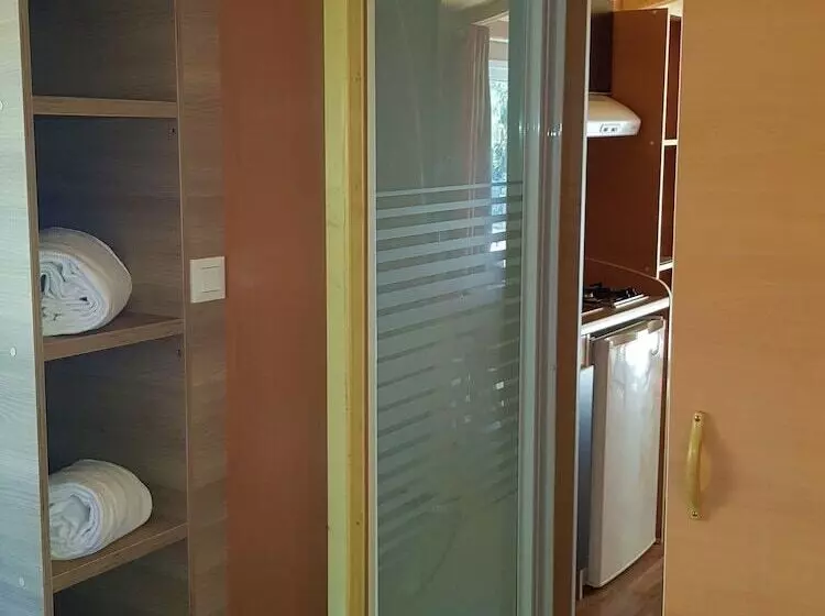 هتل Camping La Pinede