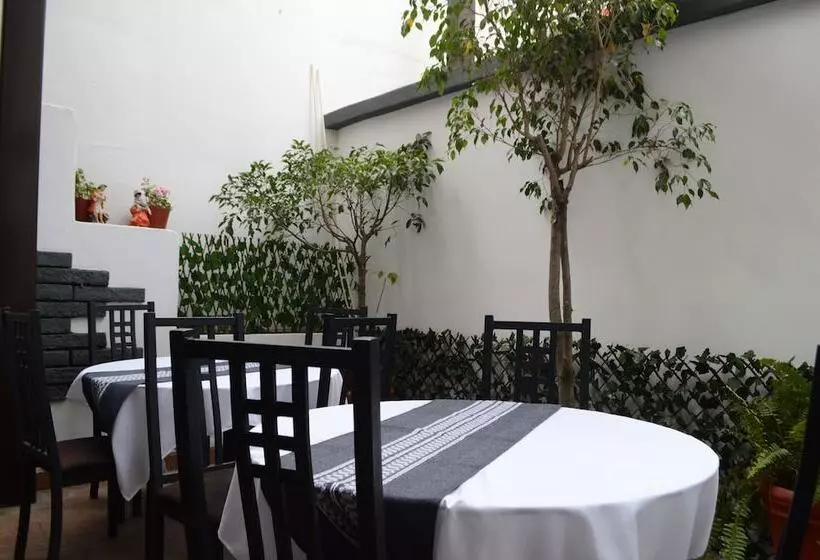 هتل Casa De Los Frailes