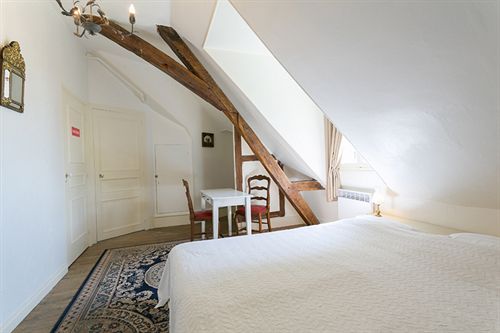 فندق Château De Vallagon