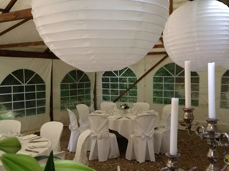 호텔 Château De Vallagon