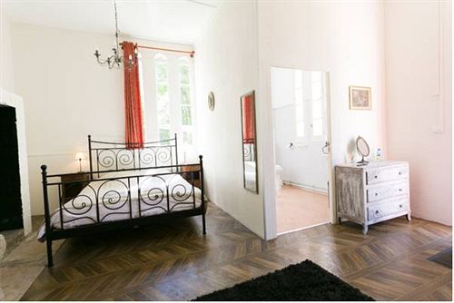 فندق Château De Vallagon