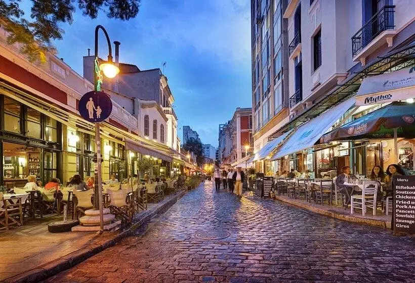 Hotel Colors Central Ladadika