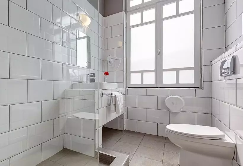 Hotel Colors Central Ladadika