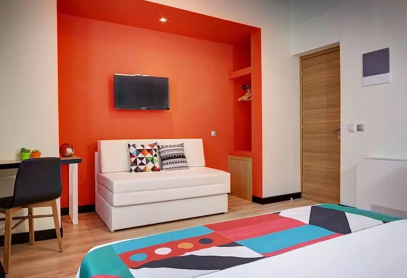 Hotel Colors Central Ladadika