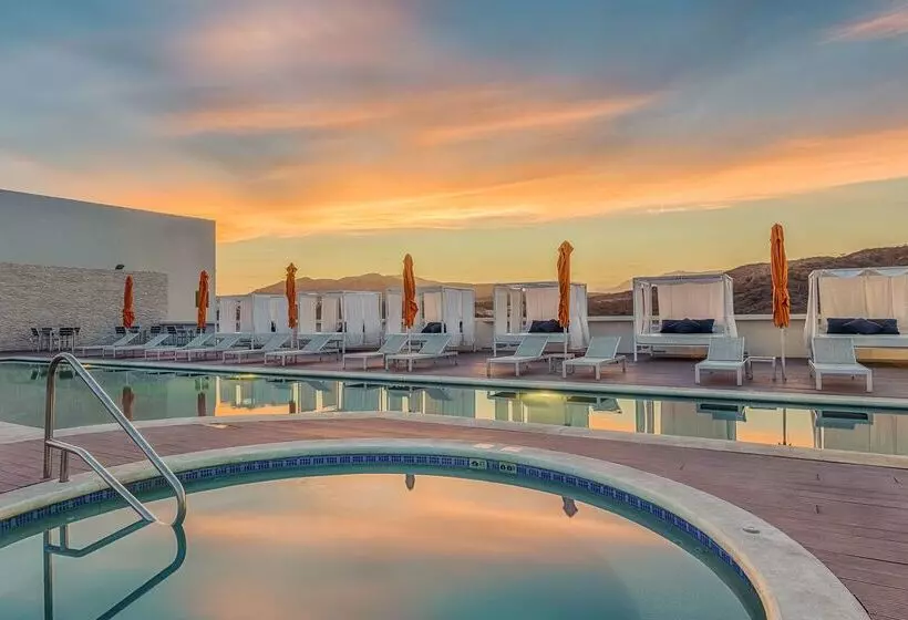 Hotel Hampton Inn & Suites By Hilton Los Cabos