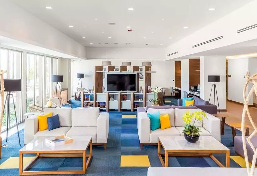 Hotel Hampton Inn & Suites By Hilton Los Cabos