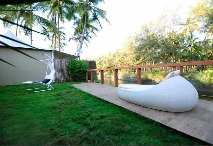 ホテル Teso Waterfront