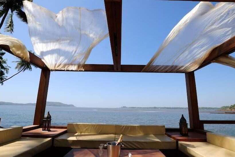 ホテル Teso Waterfront