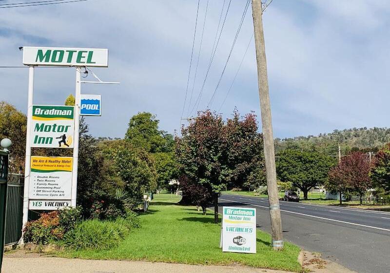 Motel Bradman Motor Inn