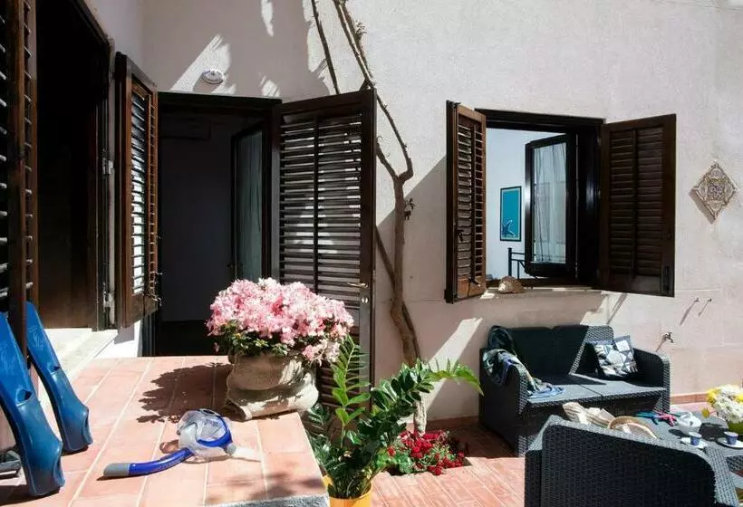 Residence Scirocco E Tramontana