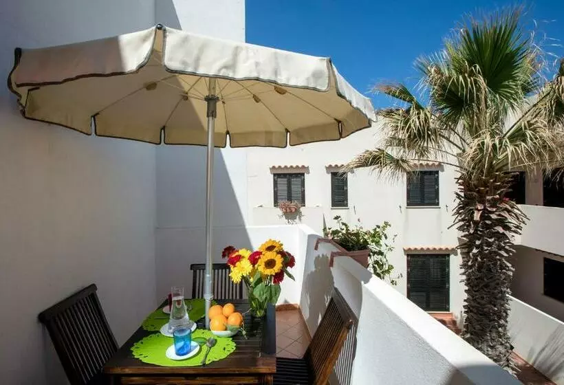 Residence Scirocco E Tramontana