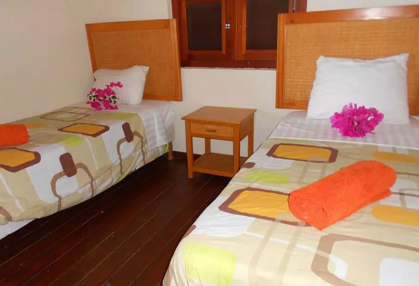 Westhill Bungalows & Diving