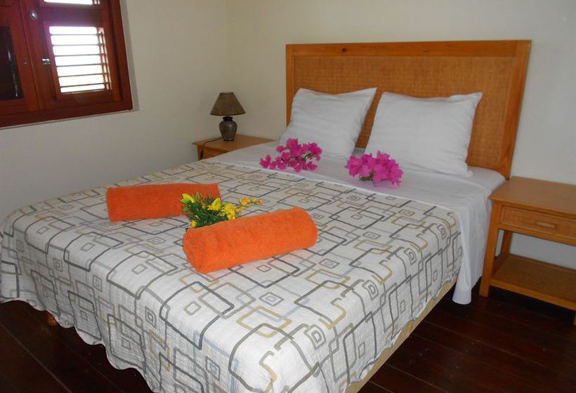 Westhill Bungalows & Diving