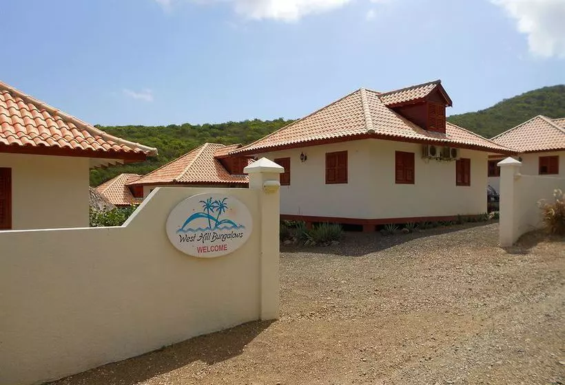Westhill Bungalows & Diving