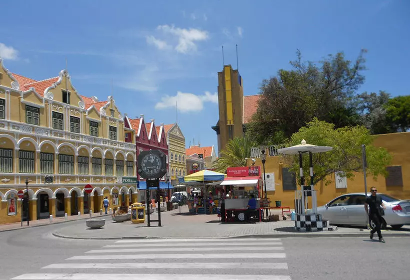 Westhill Bungalows & Diving