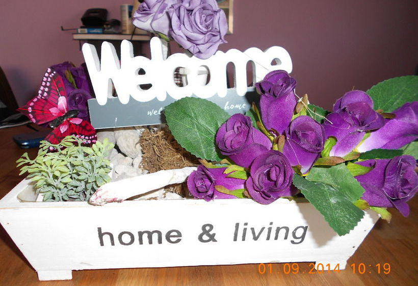 Westhill Bungalows & Diving