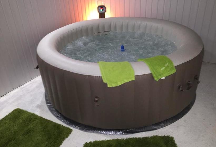 ベッドアンドブレックファースト Villa Vino