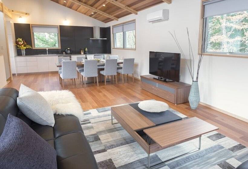 Bluebird Chalets By The Hakuba Collection