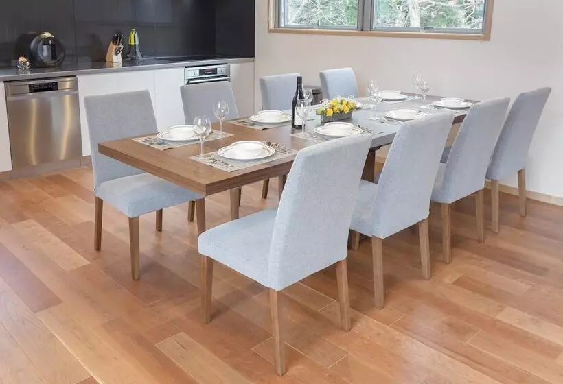 Bluebird Chalets By The Hakuba Collection