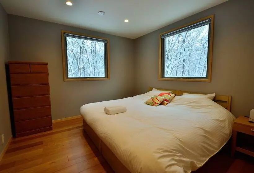 Bluebird Chalets By The Hakuba Collection