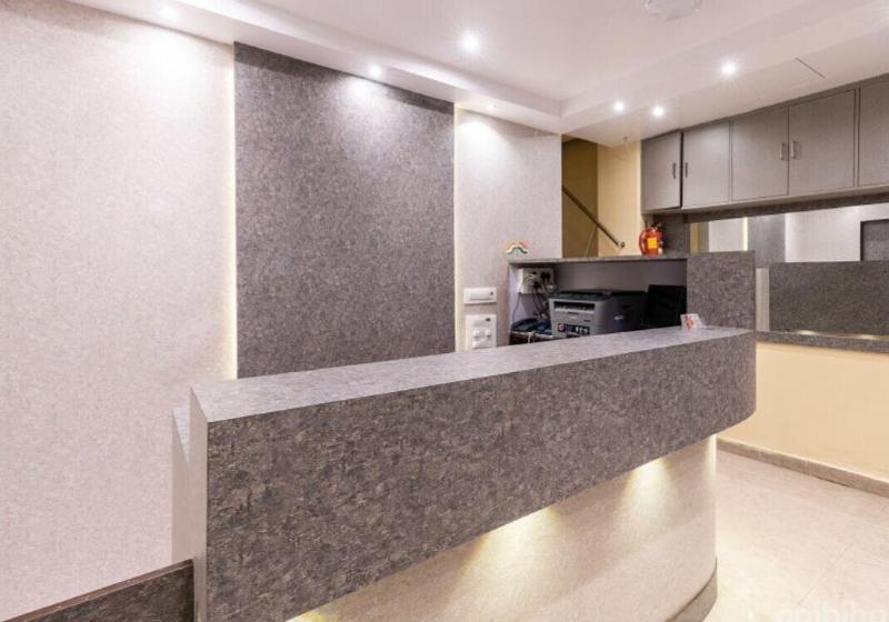 Hotel Al Madina Palace